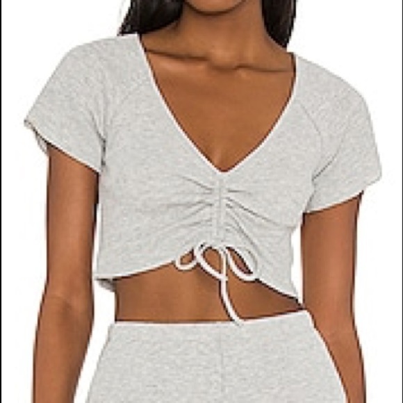 REVOLVE LOVERS AND FRIENDS Heathered Grey Mia Ruched Tee NWT - Picture 1 of 9